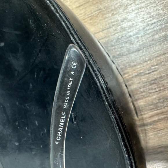 Beautiful Chanel Aviator Sunglasses - Picture 4 of 9